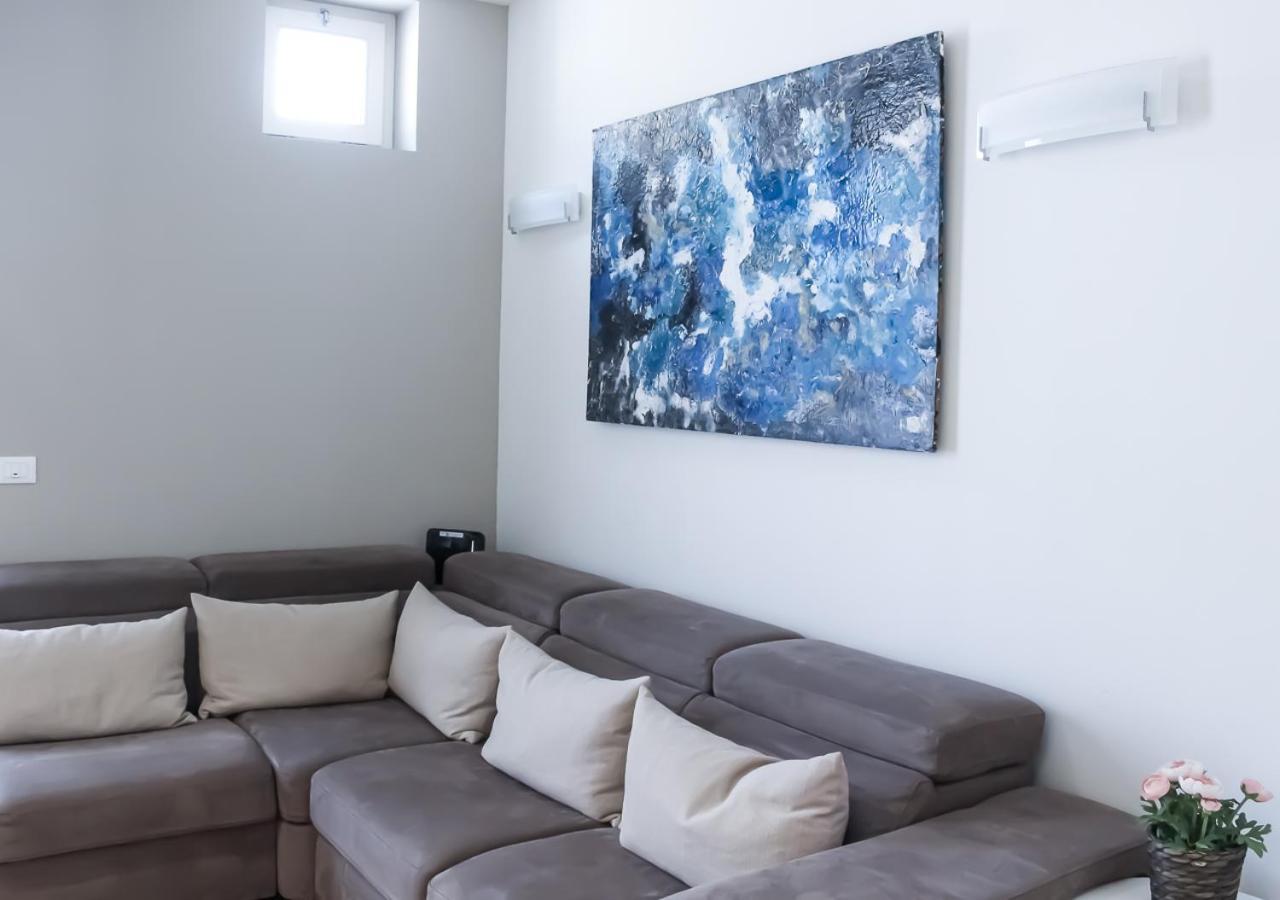 Bmp Apartment Atmosphere 1 Centrale Con Garage Riccione Exterior foto